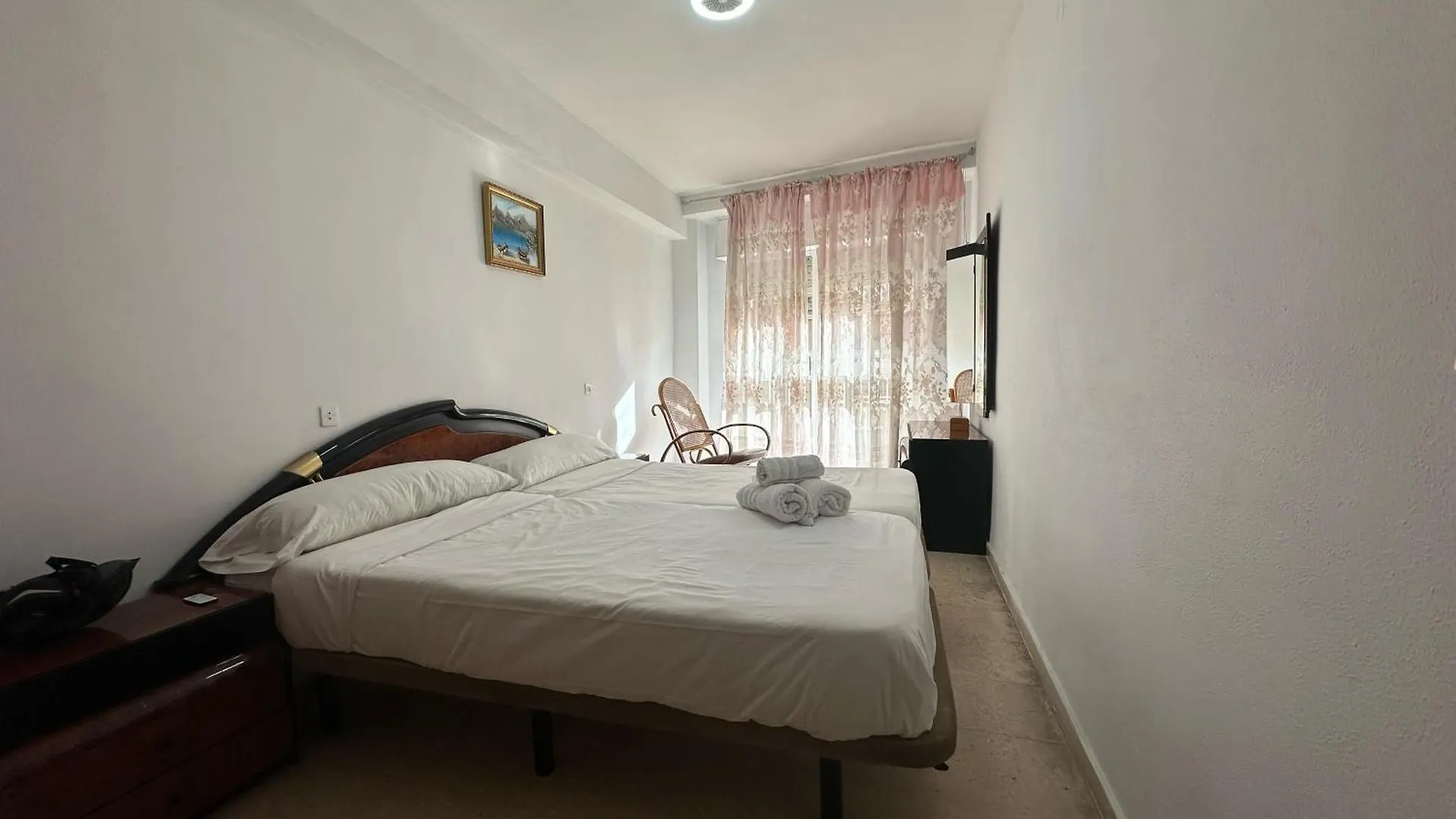 Homestay Habitacion Doble En La Victoria Malaga